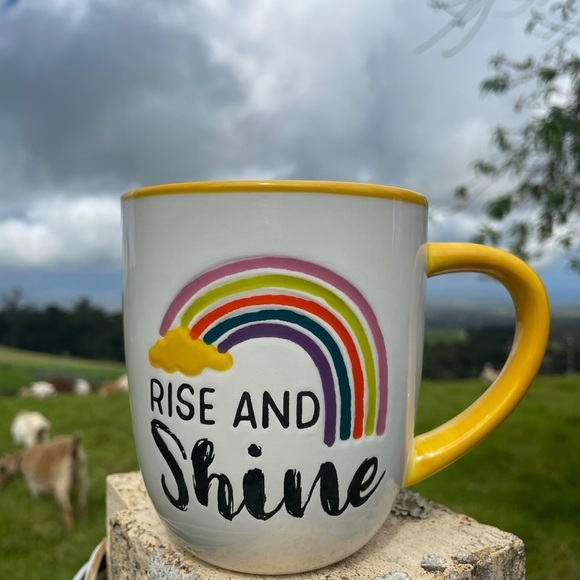 𝅺rise And Shine Rainbow Ceramic Mug NWT - Picture 4 of 4